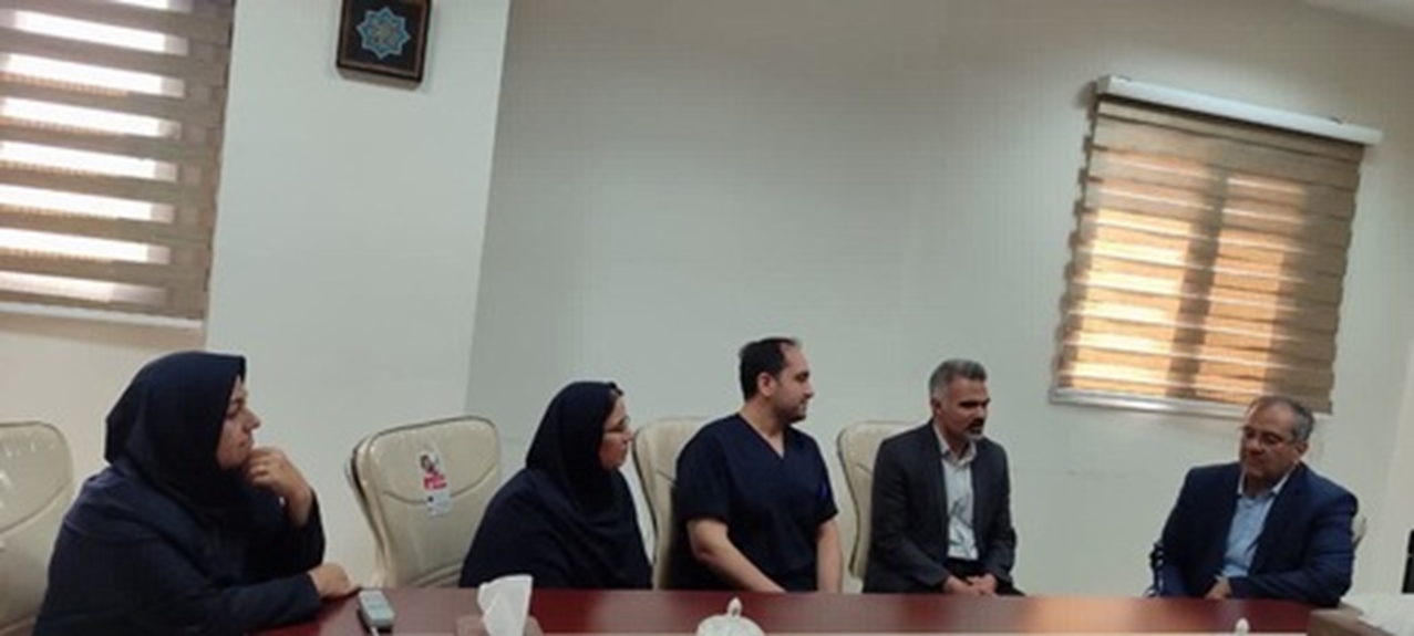 تجلیل شهردار قرچک از پرستاران بیمارستان شهید ستاری